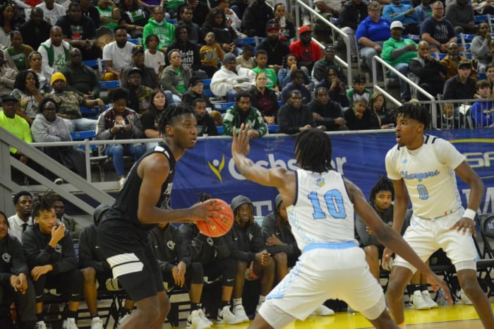 Peabody senior Jordan Mathews (43) goes up for a shot against Madison Prep in the Division II select championship game March 9, 2024.